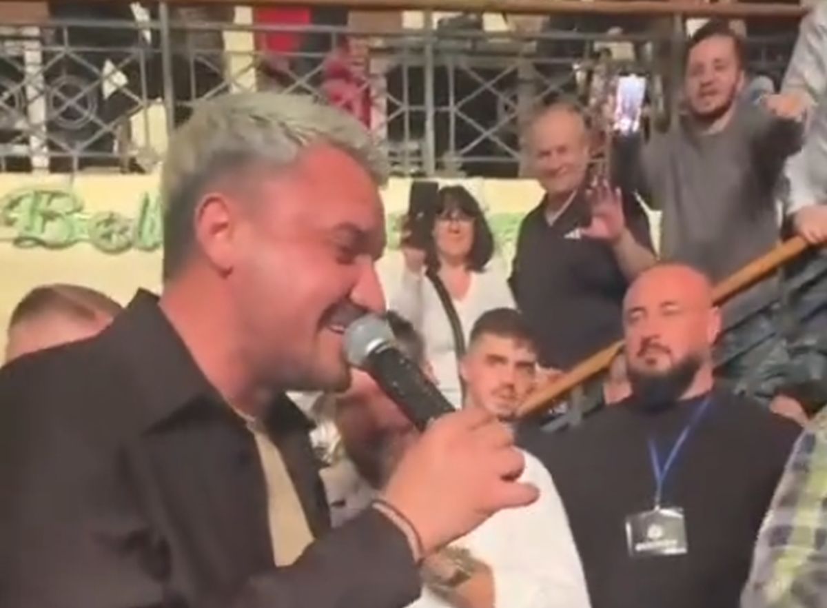 În ziua în care echipa lui juca în Superligă, decarul cânta manele cu Adi de la Vâlcea: „Te-am lansat, ai viitorul asigurat!”