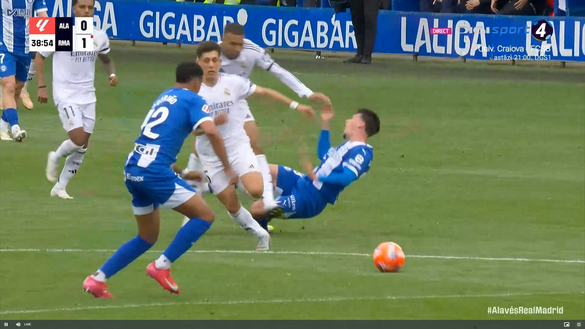 Mbappe s-a dus să-i rupă piciorul! Alaves - Real Madrid 0-1, duel marcat de două intrări sălbatice