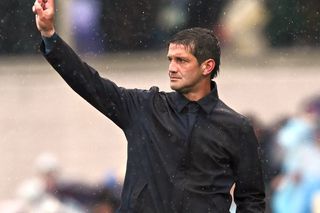 „Mutările de șahist” ale lui Chivu la Parma » Diferențele mari remarcate de italieni față de „gestiunea Pecchia”!