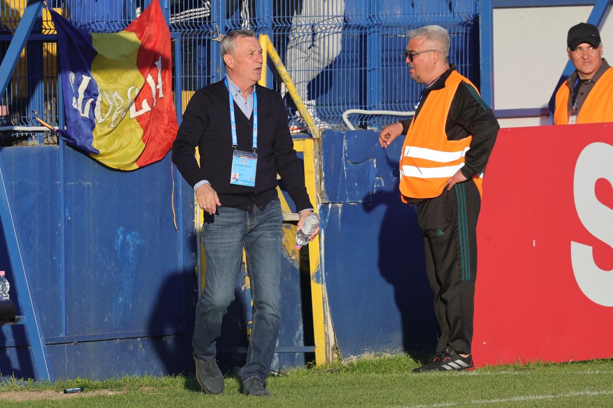 Unirea Slobozia - UTA 2-1 » Adrian Mihalcea a avut grijă de bugetul lui Rednic! Luptă relansată pentru salvarea de la retrogradare