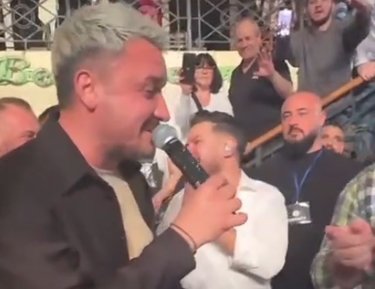 În ziua în care echipa lui juca în Superligă, decarul cânta manele cu Adi de la Vâlcea: „Te-am lansat, ai viitorul asigurat!”