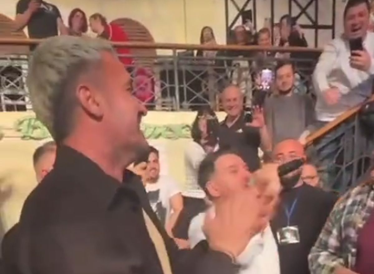 În ziua în care echipa lui juca în Superligă, decarul cânta manele cu Adi de la Vâlcea: „Te-am lansat, ai viitorul asigurat!”