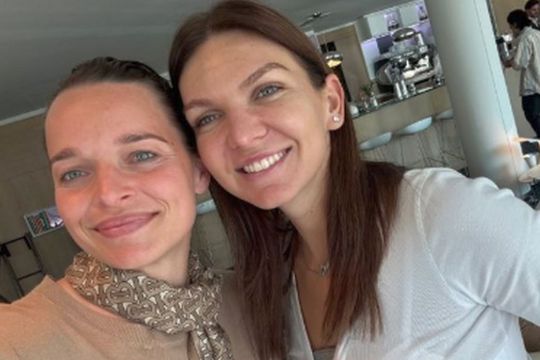 Romana Tabakova, alături de Simona Halep / Sursă foto: Instagram