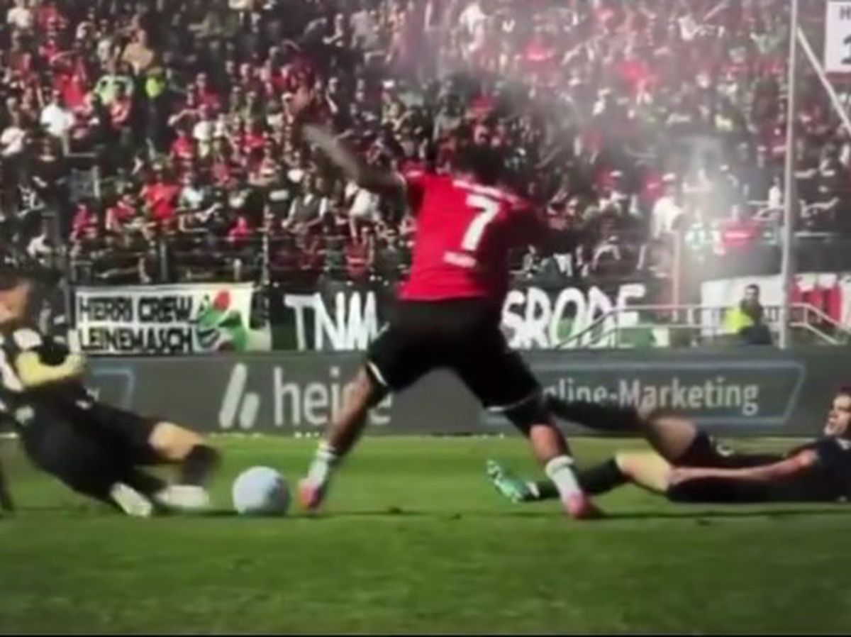 Accidentare horror în 2. Bundesliga. Jessic Ngankam a suferit o dublă fractură de tibie și peroneu