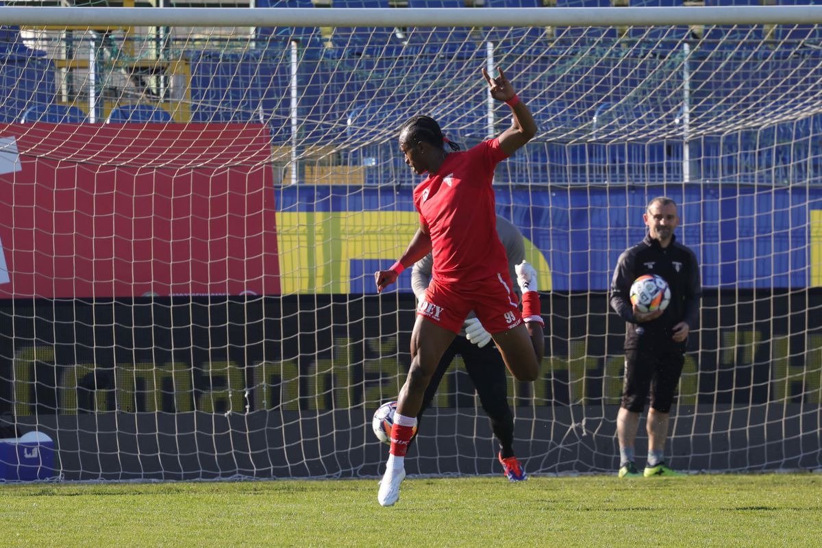 Unirea Slobozia - UTA 2-1 » Adrian Mihalcea a avut grijă de bugetul lui Rednic! Luptă relansată pentru salvarea de la retrogradare