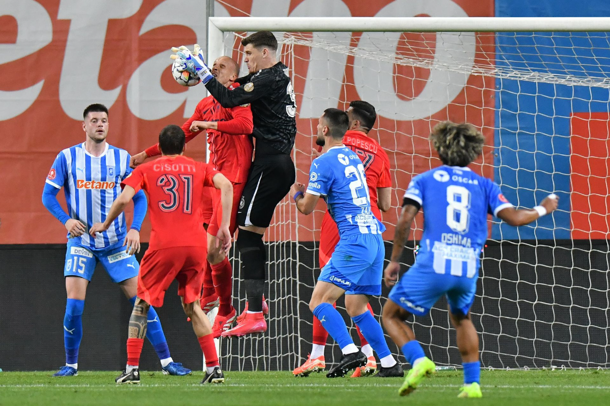 Ștefan Târnovanu a contestat dur arbitrajul din Universitatea Craiova - FCSB: „Teren înclinat!”