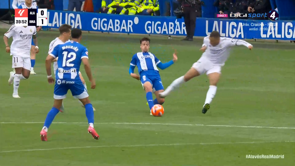 Mbappe s-a dus să-i rupă piciorul! Alaves - Real Madrid 0-1, duel marcat de două intrări sălbatice