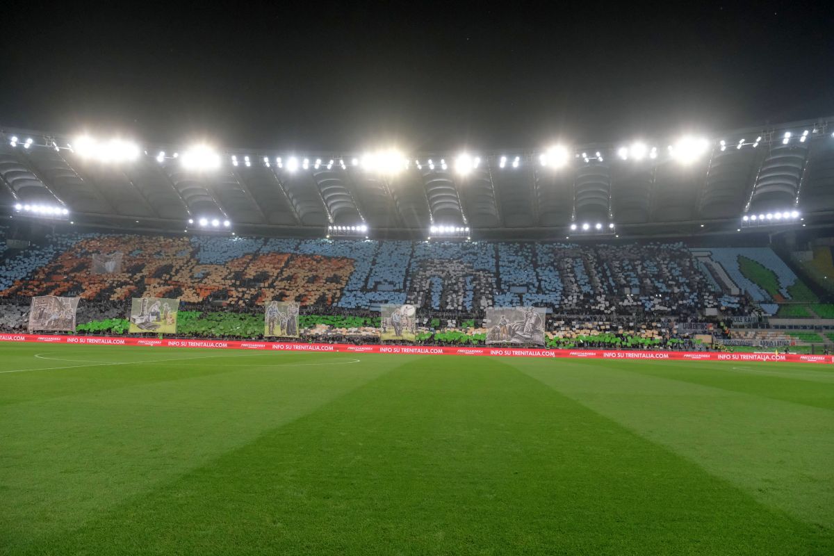 Sublim! Ce au putut face suporterii lui Lazio la derby-ul cu Roma: scenografie magnifică pe „Olimpico”