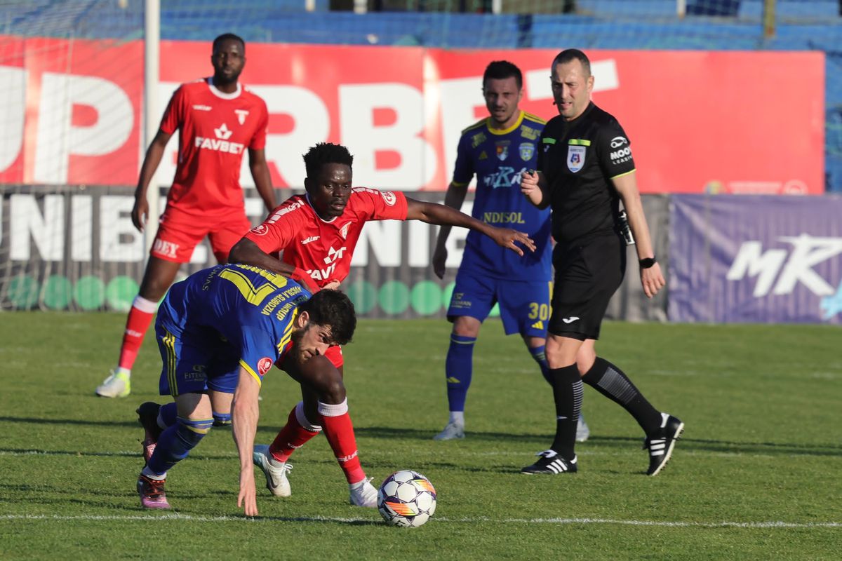 Drama din spatele mesajului afișat de fotbaliștii Unirii Slobozia înaintea meciului cu UTA