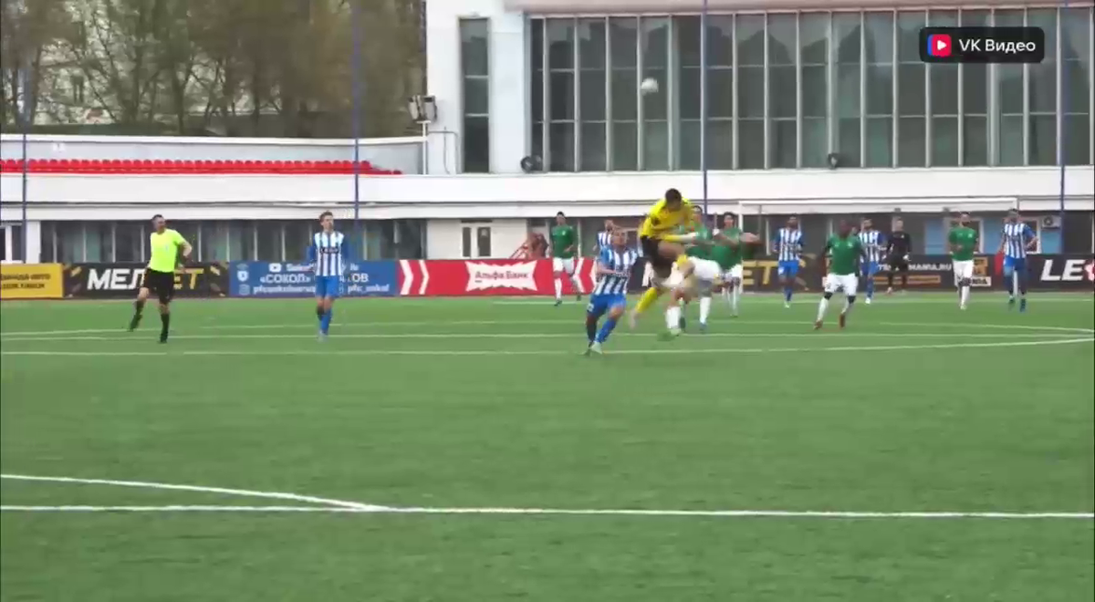 Cea mai brutală ciocnire între fotbaliști într-un meci FNL