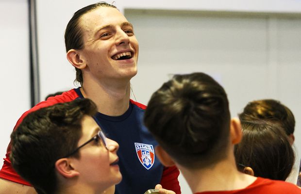Înotătorii juniori sunt cu gândul la Campionatele Mondiale de la Otopeni » Daria Silișteanu și Robert Badea au reușit să stabilească noi recorduri naționale în întrecerea internă