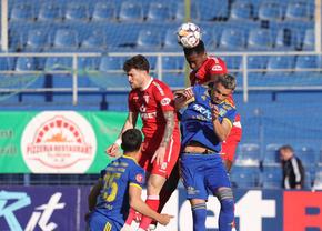 Unirea Slobozia - UTA » Adi Mihalcea vs. Mircea Rednic, duel încins în play-out