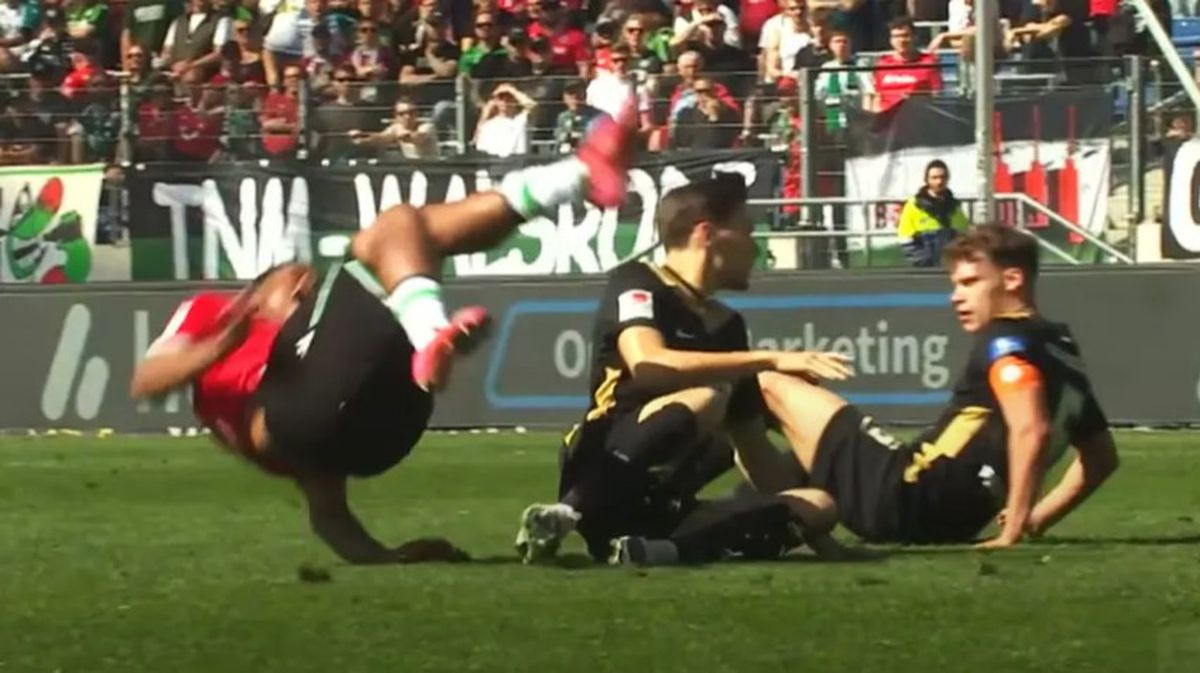 Accidentare horror în 2. Bundesliga. Jessic Ngankam a suferit o dublă fractură de tibie și peroneu