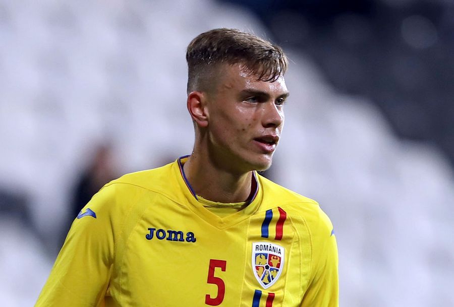 Gabriele Boloca a evoluat pentru România la juniori. Foto: Imago Pe lângă Radu Drăgușin, un alt jucător român e implicat în dosarul pariurilor ilegale care cutremură Italia! Nicolo Fagioli l-a atras în capcană