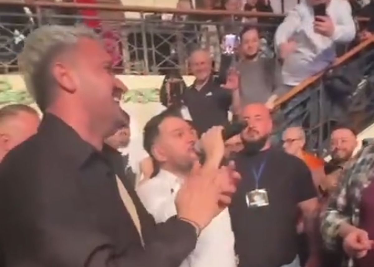 În ziua în care echipa lui juca în Superligă, decarul cânta manele cu Adi de la Vâlcea: „Te-am lansat, ai viitorul asigurat!”