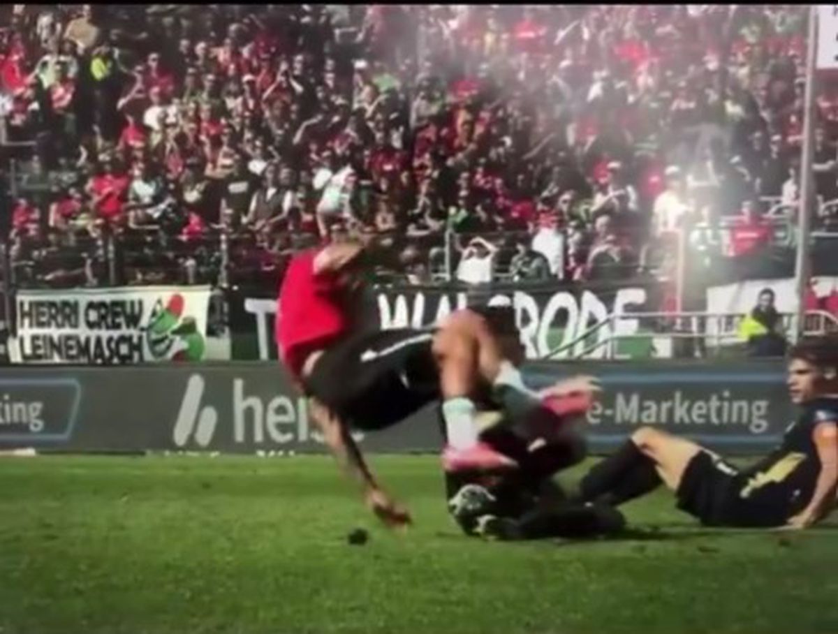 Accidentare horror în 2. Bundesliga. Jessic Ngankam a suferit o dublă fractură de tibie și peroneu