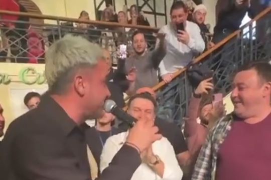 În ziua în care echipa lui juca în Superligă, Constantin Budescu cânta manele cu Adi de la Vâlcea