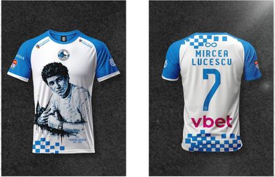Corvinul Hunedoara, tricouri speciale de joc în memoria lui Mircea Lucescu: „Nu se vor mai produce niciodată”