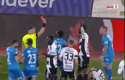 Coșmar în 5 minute pentru Craiova: Istvan Kovacs a scos direct cartonașul roșu