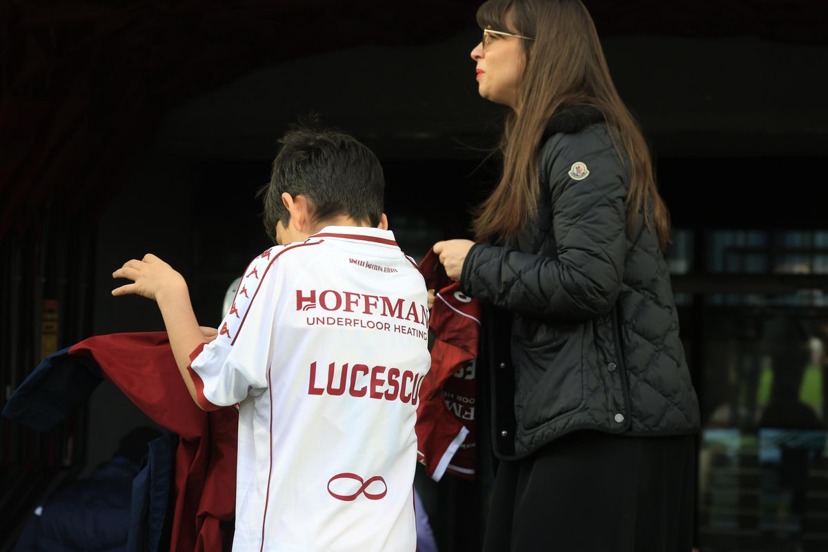 Imagini cu familia Lucescu înainte de Rapid - FC Argeș // foto: Ionuț Iordache (GSP)