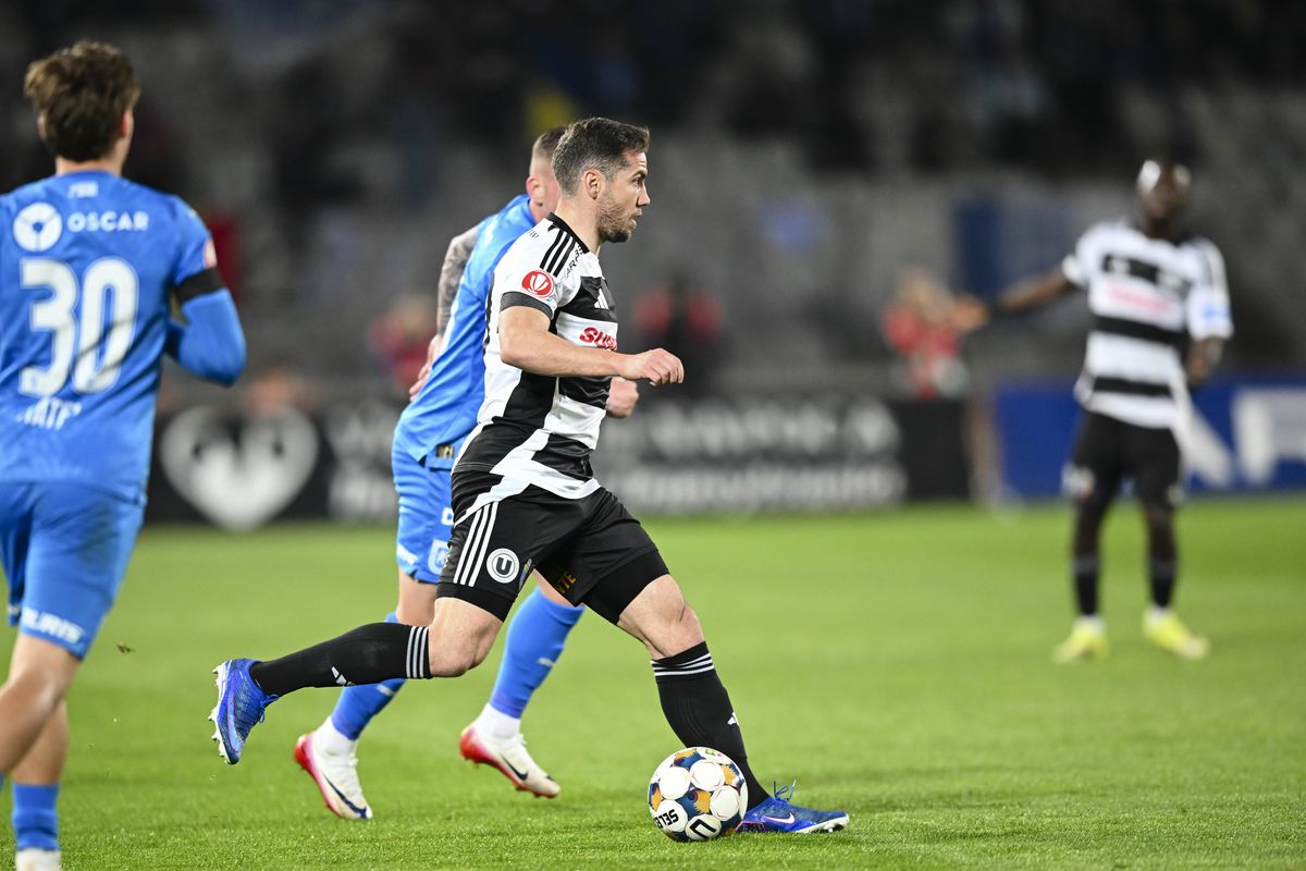 CroșeU la titlu! U Cluj a făcut-o KO pe Craiova rămasă în 10 oameni și revendică pe merit locul 1