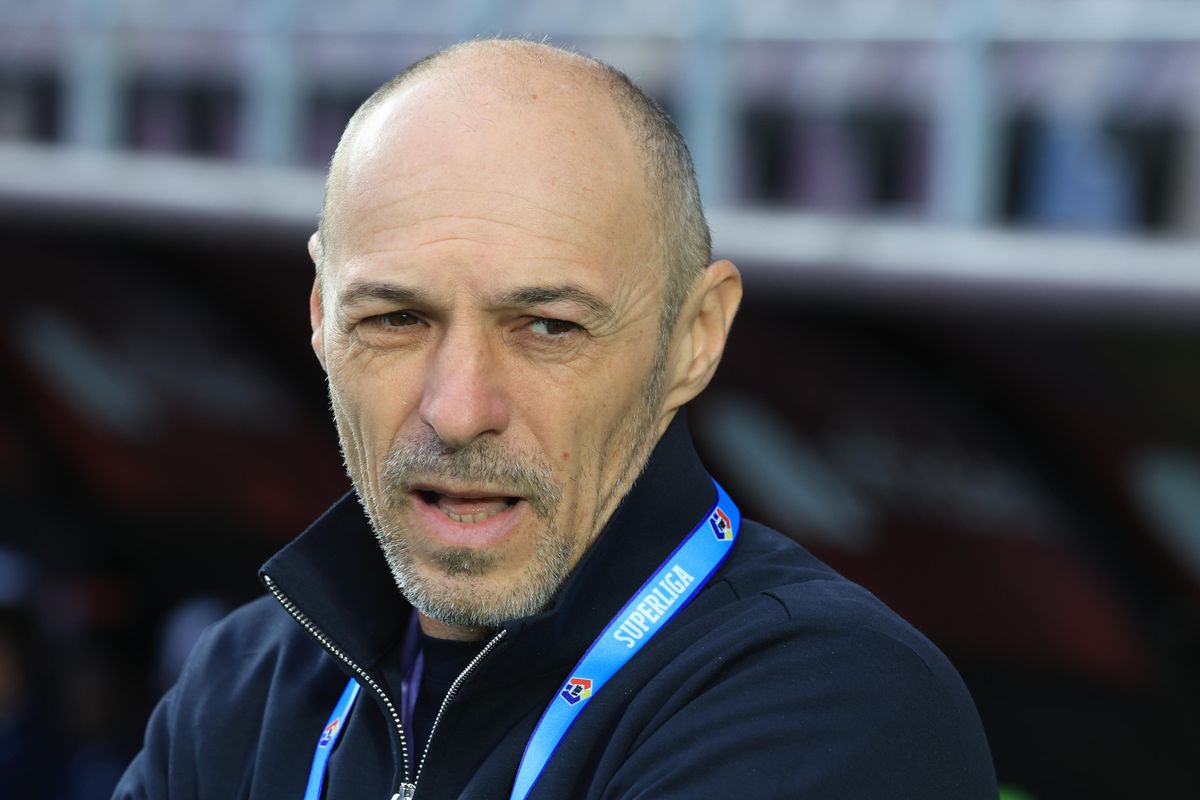 „Să vină să-mi spună, dacă nu se adaptează!” » Costel Gâlcă l-a contrazis pe Dobre, apoi a anunțat noul obiectiv