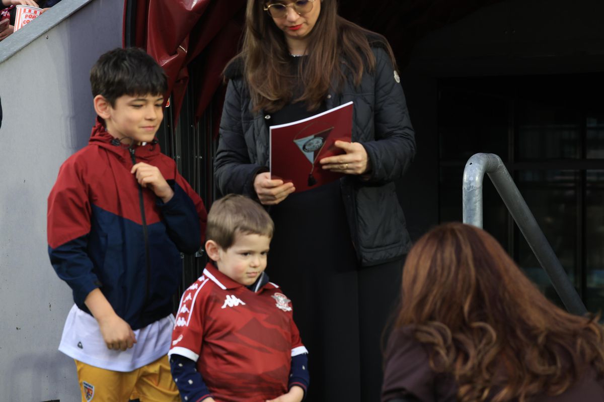 Imagini cu familia Lucescu înainte de Rapid - FC Argeș // foto: Ionuț Iordache (GSP)