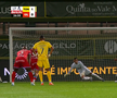 Un jucător din prima ligă a Portugaliei a atins mingea de două ori la executarea loviturii de la 11 metri, iar arbitrul a decis repetarea acestuia / foto: abola.pt.