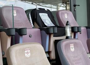Amintirea lui Mircea Lucescu e vie în Giulești » Ce a apărut pe scaunul unde stătea „Il Luce”
