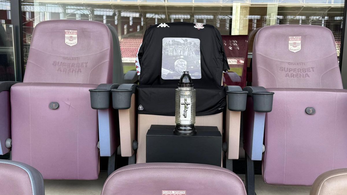 Momente emoționante la Rapid - FC Argeș: strănepoții lui Mircea Lucescu au dat lovitura de începere