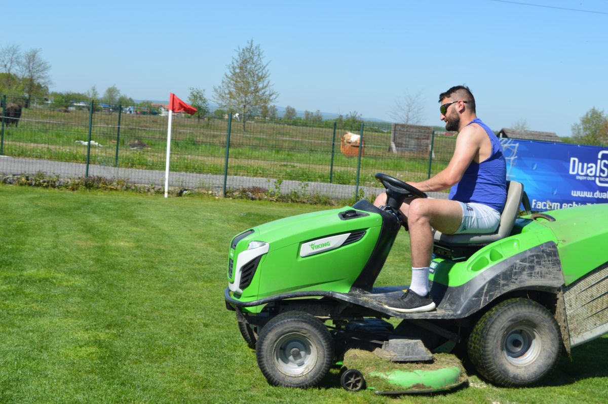 Aici e „zona crepusculară” a diviziei secunde » Cum a ajuns Comuna Recea „sperietoarea” cluburilor din Liga 2