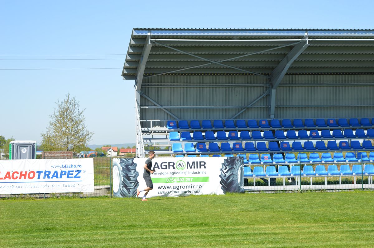 Aici e „zona crepusculară” a diviziei secunde » Cum a ajuns Comuna Recea „sperietoarea” cluburilor din Liga 2