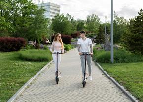 Cum să-ți personalizezi trotineta electrică pe stilul tău