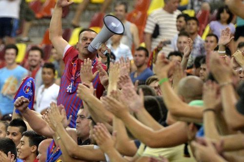 Gheorghe Mustață, liderul fanilor care au rămas aproape de FCSB, salută decizia lui Gigi Becali de a-l scoate pe portarul Andrei Vlad (22 de ani) din echipă.