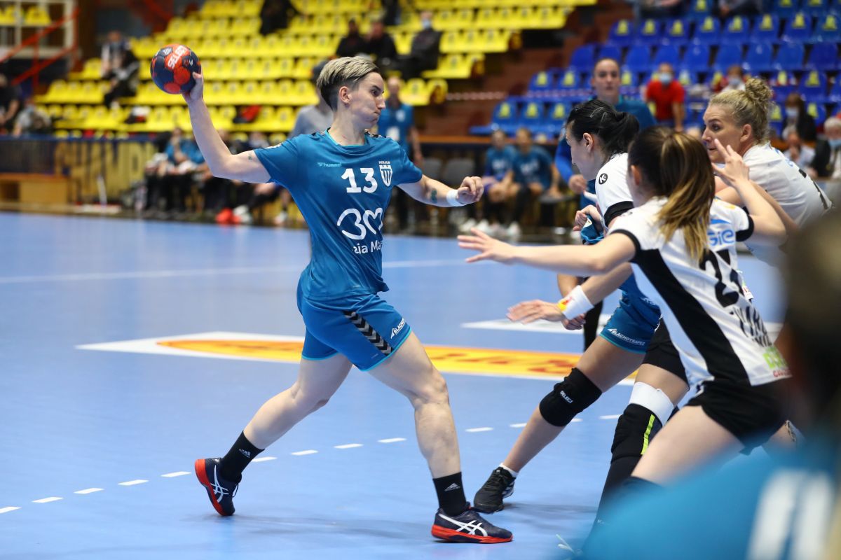 Campionatul s-a terminat. CSM e campioană! CSM București a zdrobit-o pe Minaur Baia Mare și poate deja să sărbătorească titlul în „Liga Florilor”