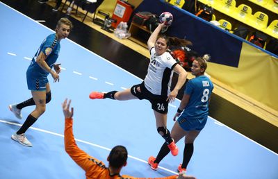 Campionatul s-a terminat. CSM e campioană! CSM București a zdrobit-o pe Minaur Baia Mare și poate deja să sărbătorească titlul în „Liga Florilor”