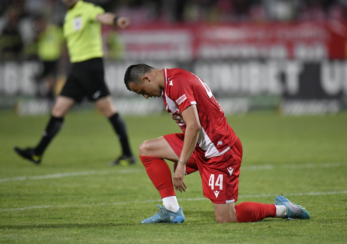 5 jucători din Dinamo - UTA au luat 4 în caseta tehnică din ziar