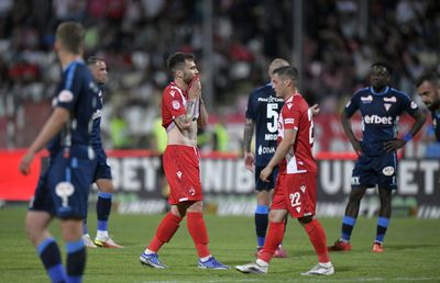 Dinamo a încheiat încă un sezon rușinos » Cine o așteaptă la baraj