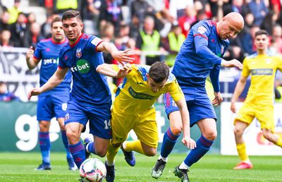 Dublă-lovitură pentru Steaua: nu poate să promoveze și nici să participe la baraj!