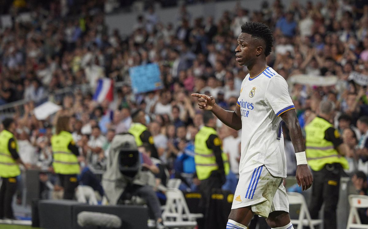 Real Madrid, victorie zdrobitoare cu Levante » Performanță fabuloasă reușită de Benzema + primul hattrick reușit de Vinicius