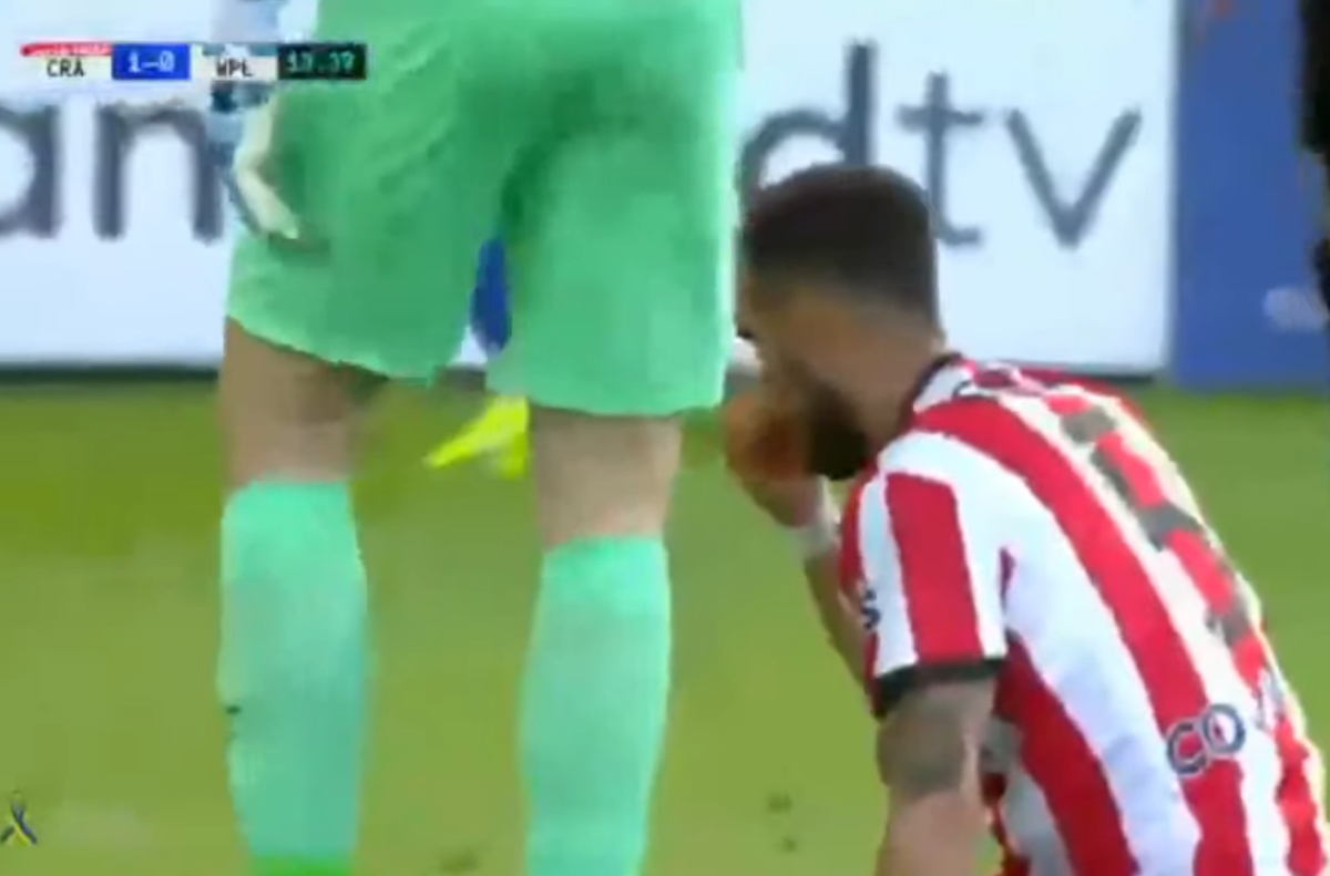 I-a spart nasul! Convocat de Iordănescu, fundașul român a ieșit accidentat în minutul 16