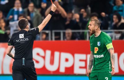 Aici s-a jucat titlul? Alibec a luat „roșu” și e OUT până la finalul campionatului!