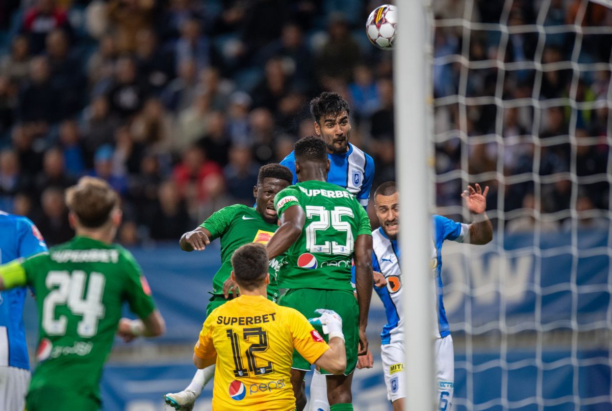 Denis Alibec a primit amenințări după ce a fost eliminat la Craiova: „Nu se iartă pentru ce a făcut! Au fost «n» mesaje că ar fi dat meciul pentru FCSB”