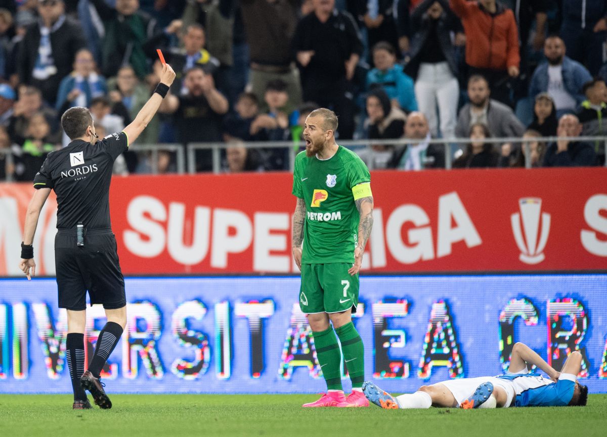 Denis Alibec a primit amenințări după ce a fost eliminat la Craiova: „Nu se iartă pentru ce a făcut! Au fost «n» mesaje că ar fi dat meciul pentru FCSB”