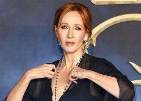 Scriitoarea JK Rowling, acuzată de „cruzime”, după ce și-a bătut joc de primul manager transsexual din fotbalul britanic