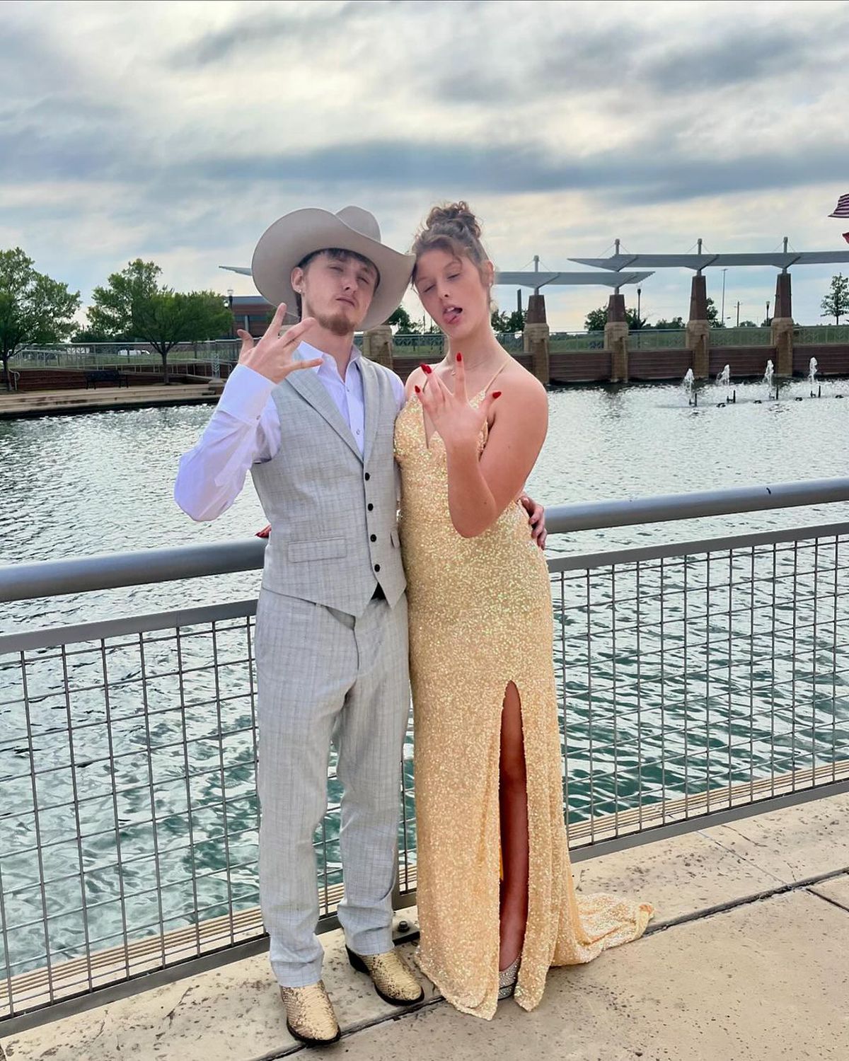 Dylan Conner, fiul Nadiei Comăneci, și iubita sa