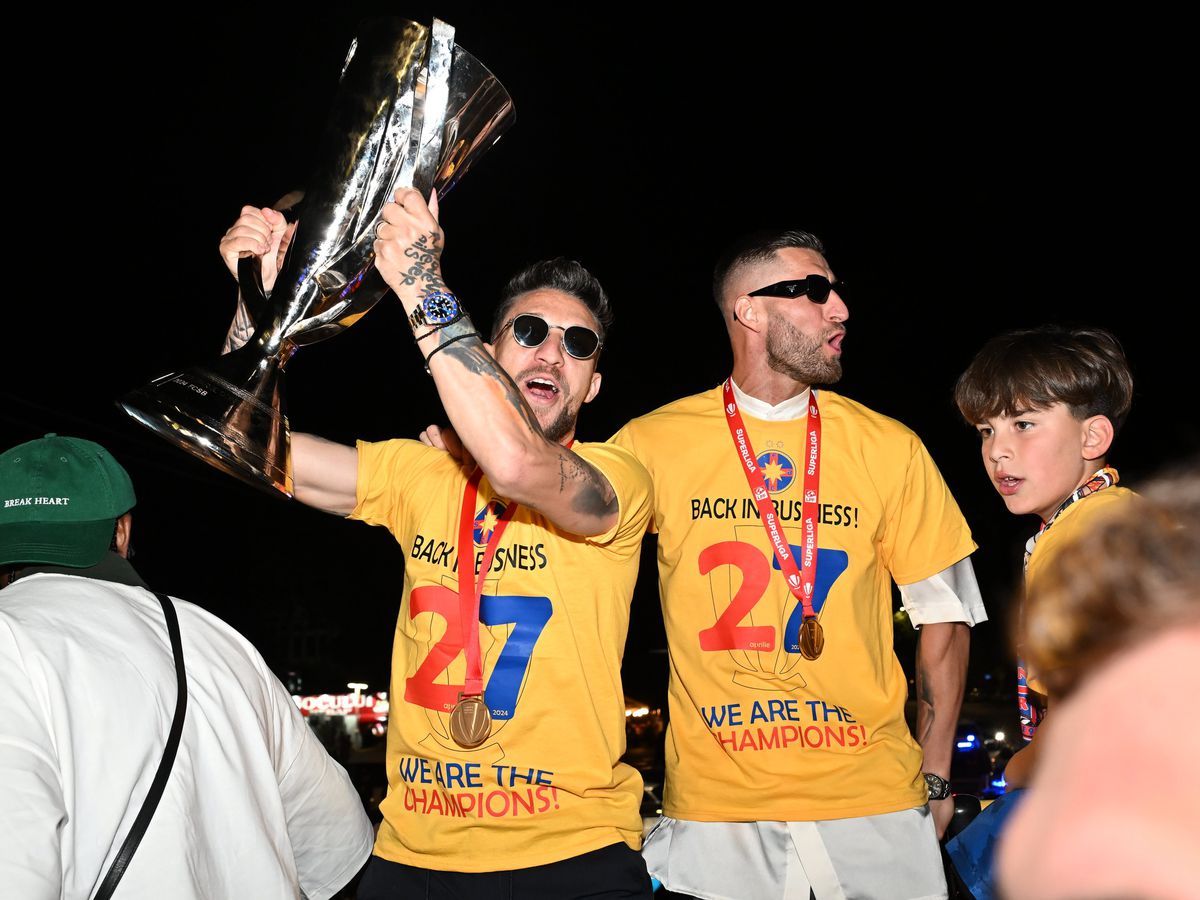 Au apărut imaginile „păstrate la sertar” » FCSB a făcut noapte roș-albastră pe străzile din București