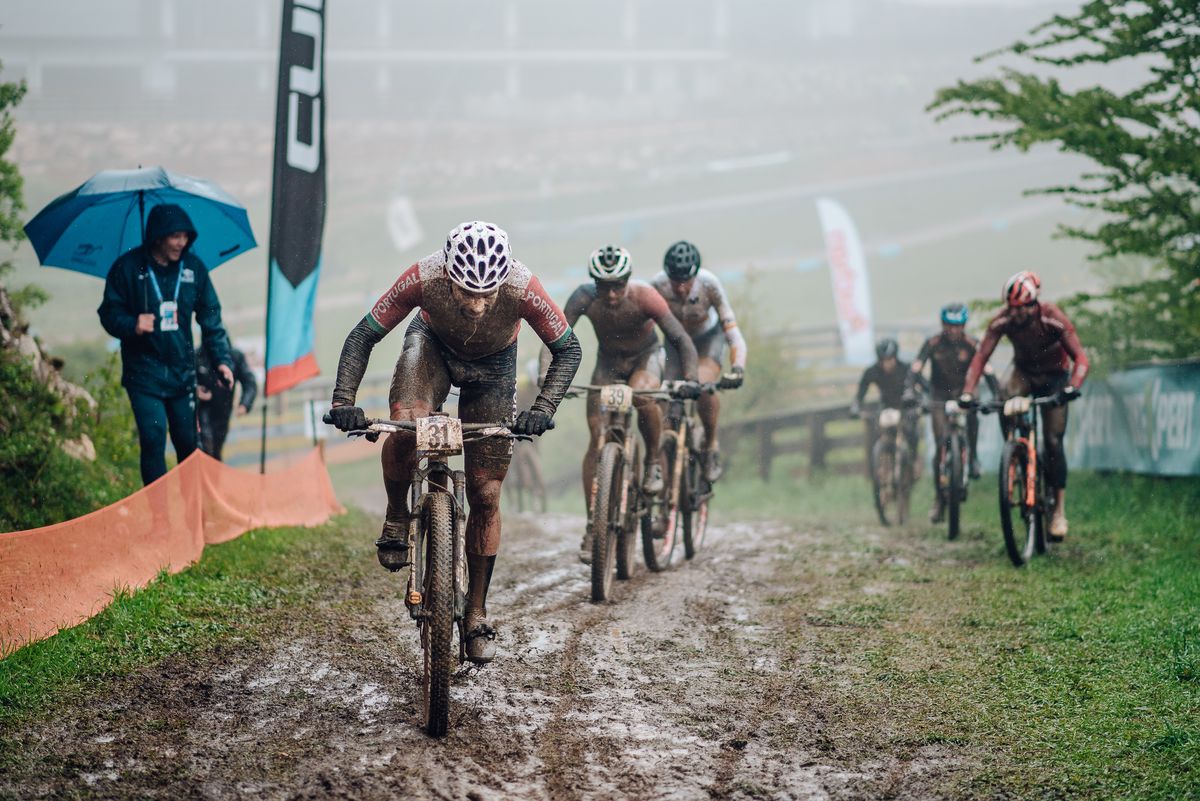 Imagini cât o mie de cuvinte » S-au terminat Campionatele Europene de Mountain Bike de la Cheile Grădiștei