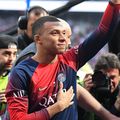 Kylian Mbappe mulțumește fanilor lui PSG la despărțire / Foto: Imago Images