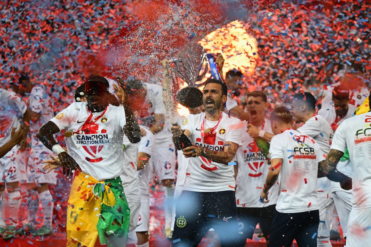 De la „țeapa” Bancorex, de 2,4 miliarde, la giganți precum Orange sau ArcelorMittal » Care sunt companiile care „au luat titlul” în Liga 1, după Revoluție